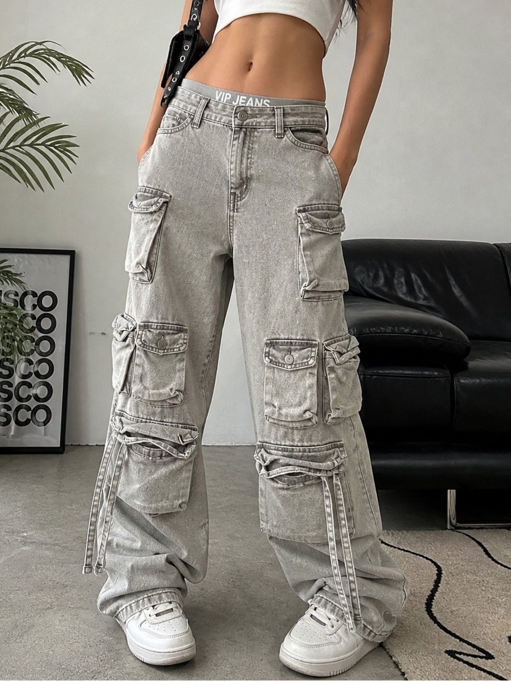 VIP Wide-Leg Cargo Jeans in Washed Gray